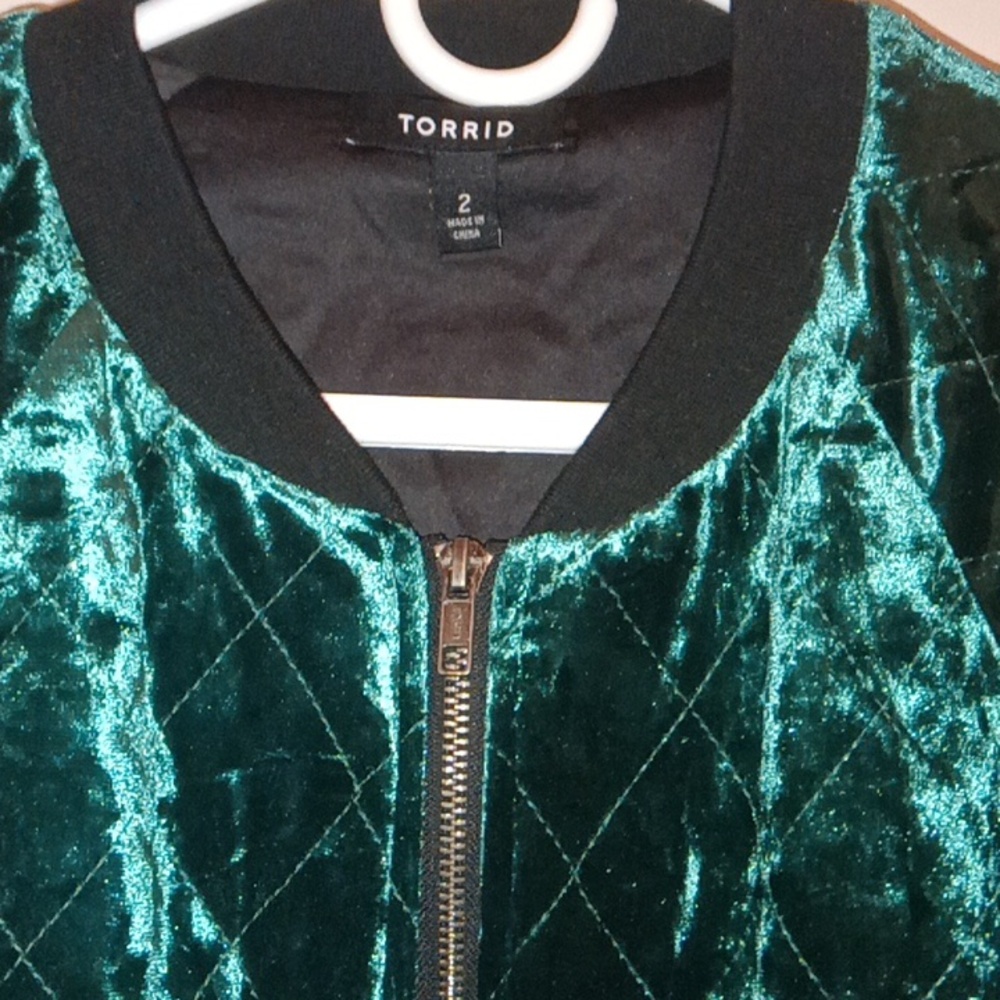 Torrid croppedl size 2 jacket - Picture 2 of 7
